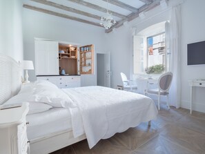 Chambre supérieure | Coffre-fort pour ordinateur portable, bureau