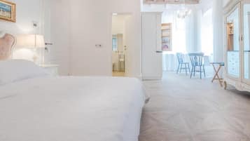 In-room safe, desk, laptop workspace, soundproofing