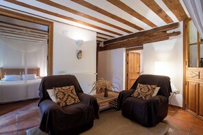 Suite | Individuell dekoriert, individuell eingerichtet, Schreibtisch