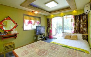 Room (5 Ja-Jak-Na-Mu) | Free WiFi - Tree's Dream Pension (Gapyeong)