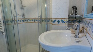Habitació doble, balcó | Bany