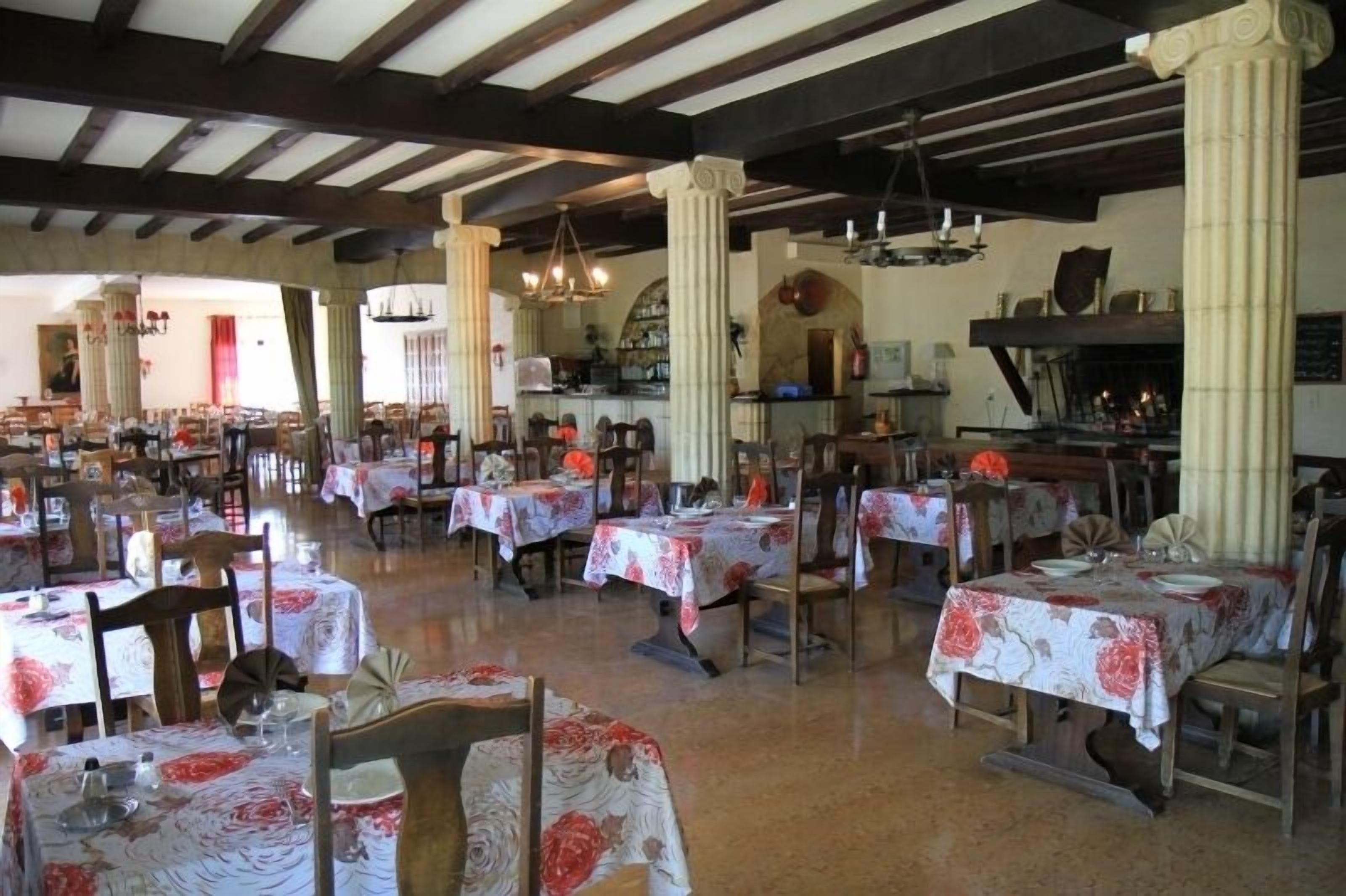 lunch and dinner served, local cuisine