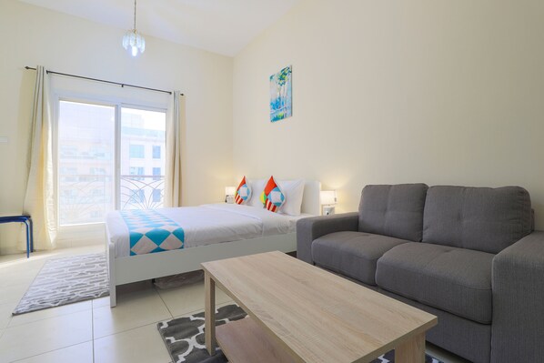 Classic Studio | Iron/ironing board, free WiFi, bed sheets - OYO 264 Home Cordoba Palace 607 Studio (Dubai)