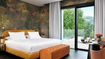 Junior Suite, Garden View | 1 bedroom, Egyptian cotton sheets, premium bedding, down comforters