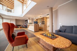 Coin salon dans le hall