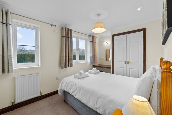 3 Schlafzimmer, Bügeleisen/Bügelbrett, Internetzugang, Bettwäsche