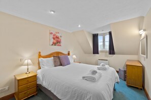 2 habitaciones, tabla de planchar con plancha y acceso a internet