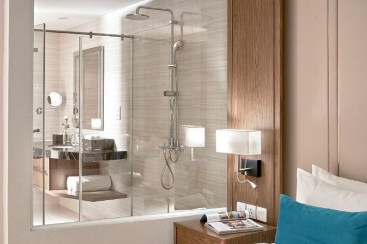 ห้องน้ำ | ของใช้ในห้องน้ำฟรี, ไดร์เป่าผม, เสื้อคลุมอาบน้ำ, รองเท้าสวมภายในห้อง