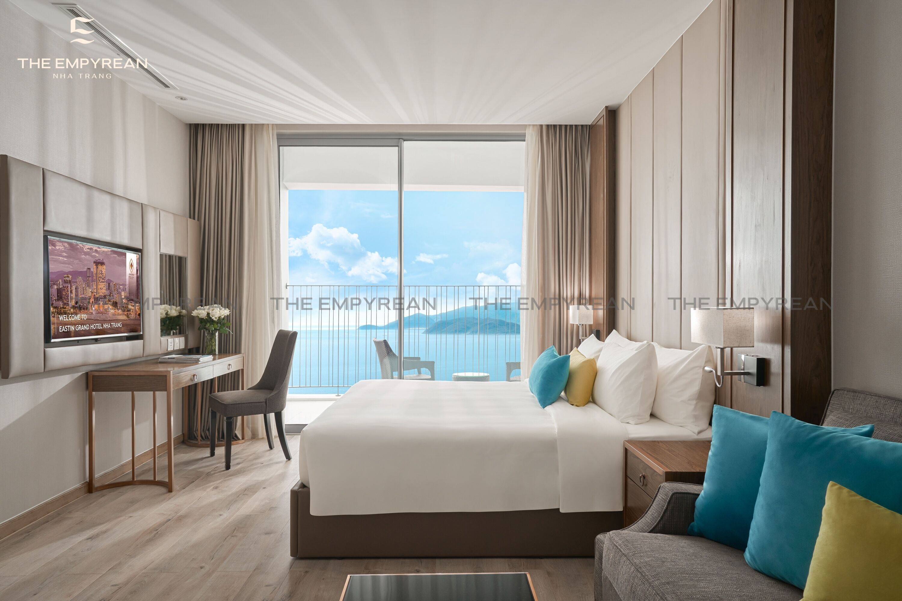 Family Ocean View | Minibar, in-room safe, desk, laptop workspace