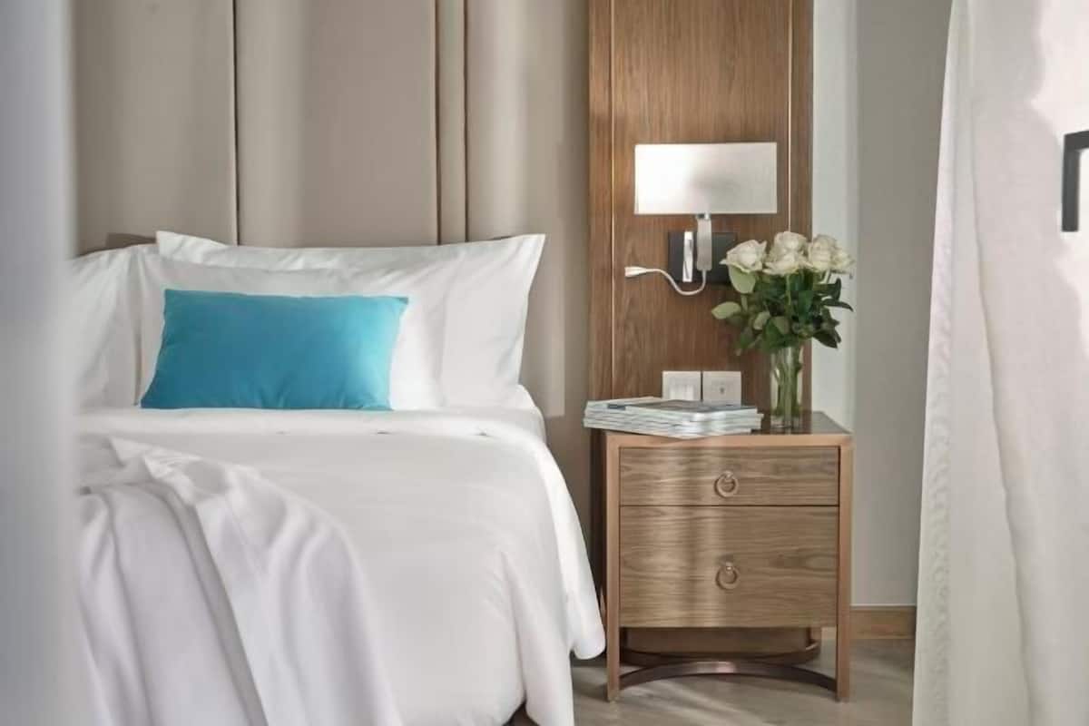 Minibar, pengeskab på værelset, individuelt design