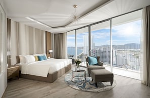 Executive King City View | Minibar, in-room safe, individually decorated, individually furnished - The Empyrean Nha Trang (Nha Trang)