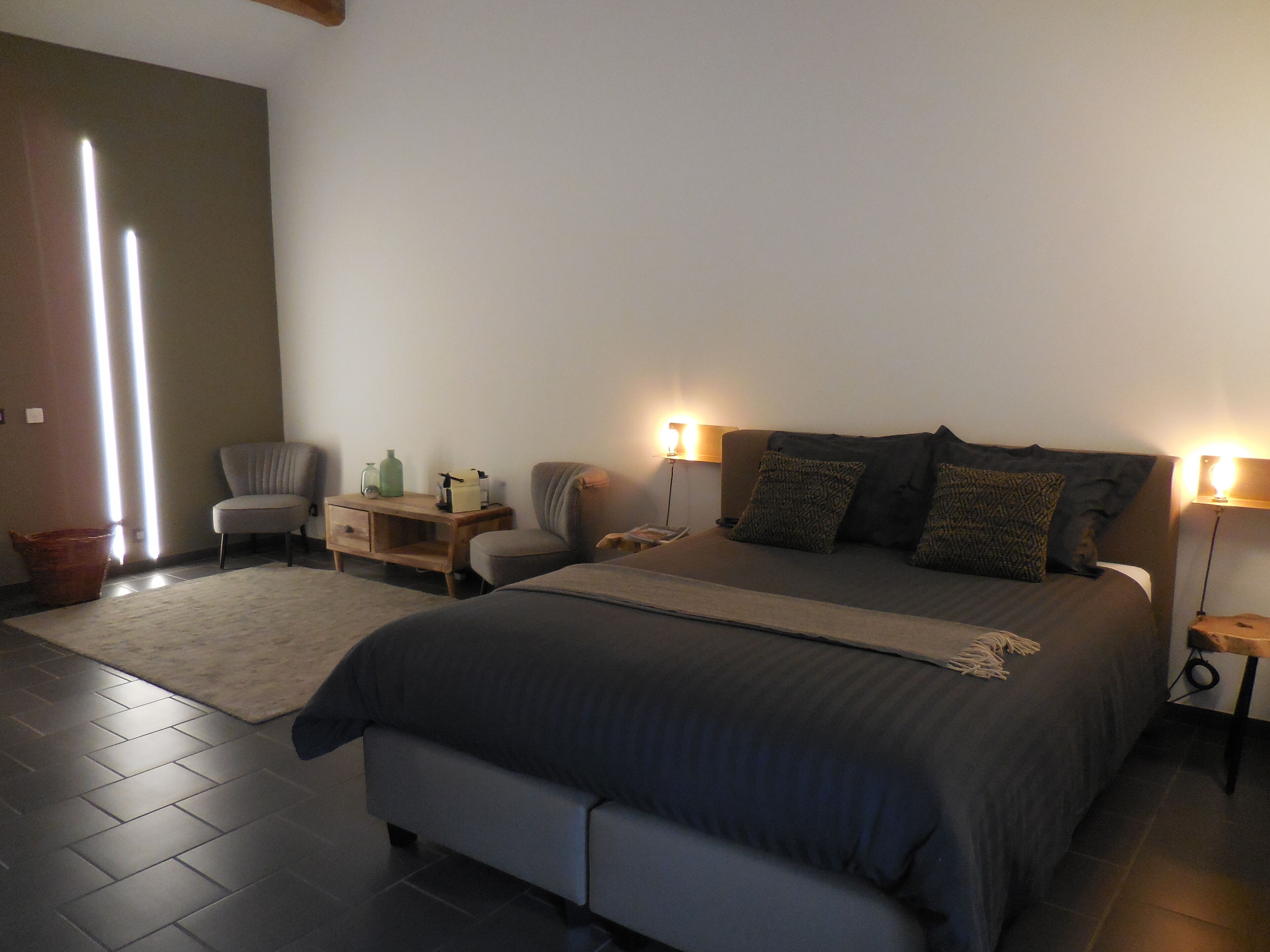 Tweepersoonskamer | Hypoallergeen beddengoed, donsdekens, Select Comfort-bedden, een minibar