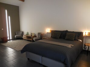 Kahden hengen huone | Allergiatestatut vuodevaatteet, untuvapeitot