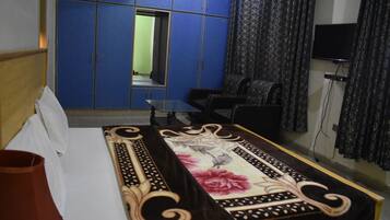 Apartment | 2 bedrooms, free WiFi