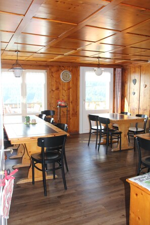 Gratis morgenmadsbuffet hver dag