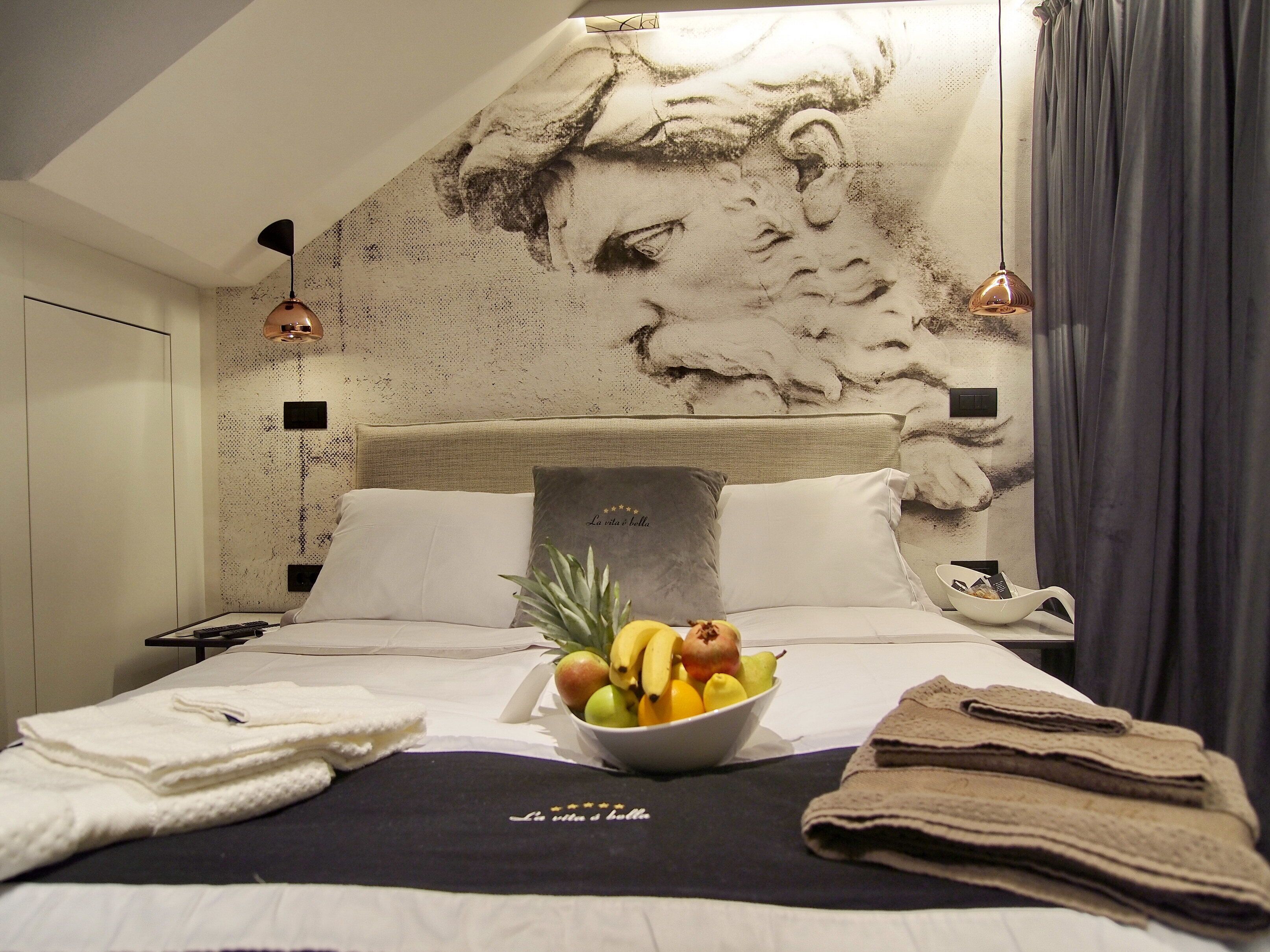 豪華雙人房 (1) | 高級寢具、記憶棉床墊、房內夾萬、獨特設計