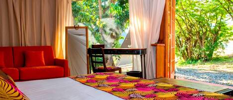 Premium bedding, minibar, in-room safe, desk