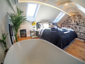 Superior Double Room (2) | In-room safe, individually decorated, individually furnished, desk - La Vita e Bella IV (Dubrovnik)