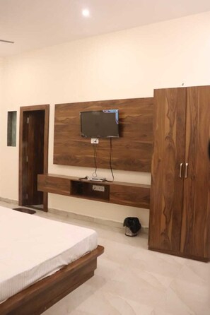 Deluxe-Zimmer | Fernseher