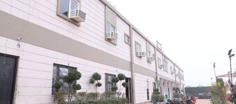 Hotel Chandra Garden