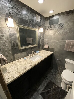 Towels, soap, shampoo, toilet paper