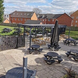 BBQ/picnic area - The Bowman by Greene King Inns (Nottingham)