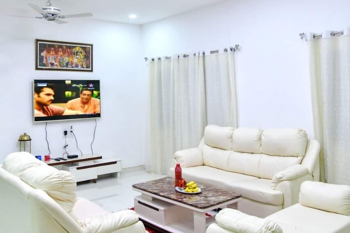 Deluxe Villa | Lobby sitting area