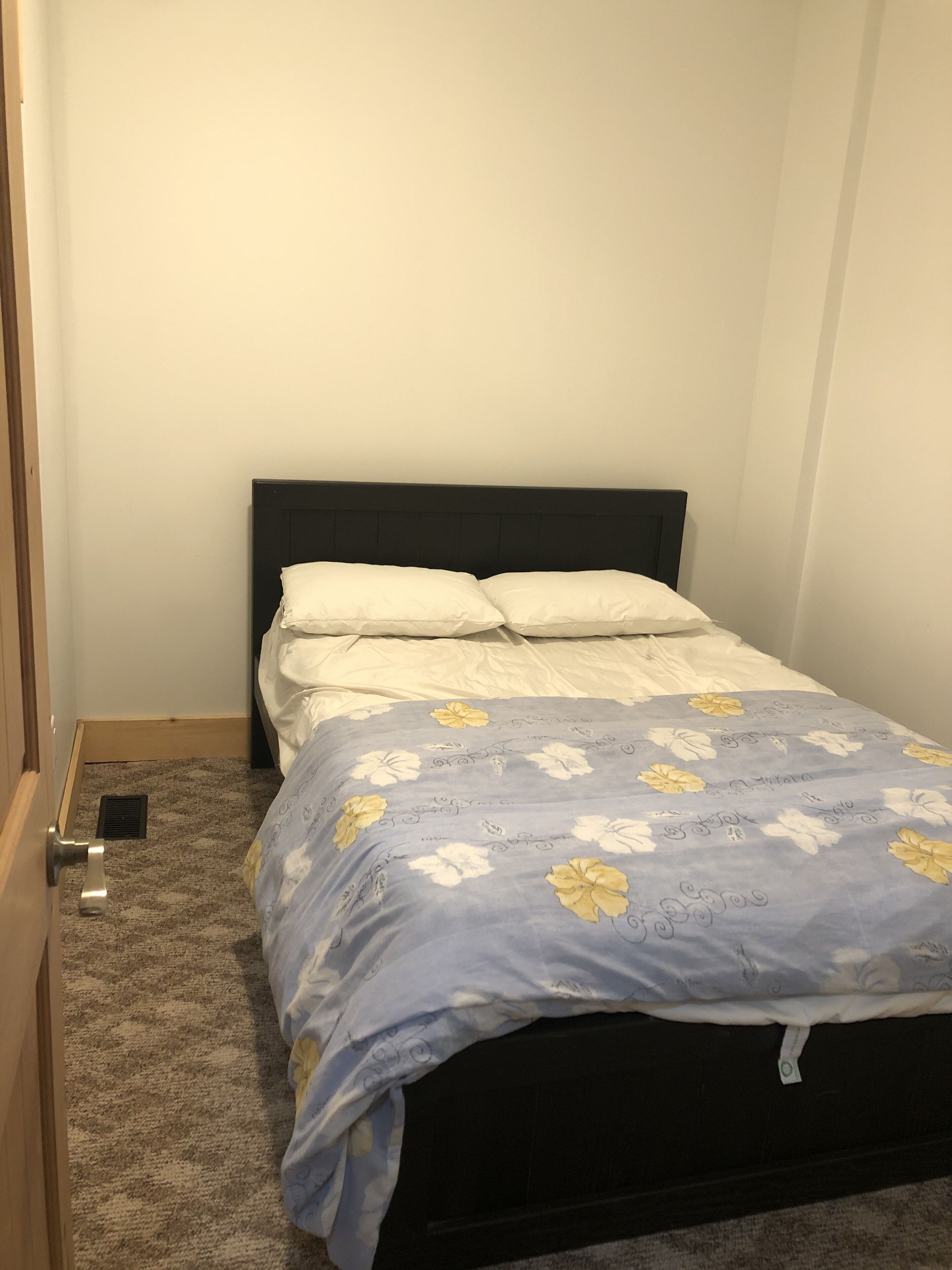 8 bedrooms, free WiFi