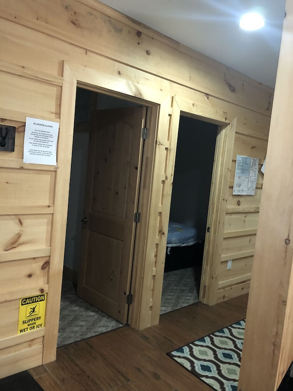 8 bedrooms, free WiFi