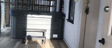 8 bedrooms, free WiFi