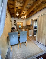 Deluxe Studio | Private kitchen | Full-size fridge, microwave, oven, stovetop