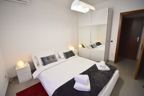 1 chambre, fer et planche à repasser, Wi-Fi, draps fournis