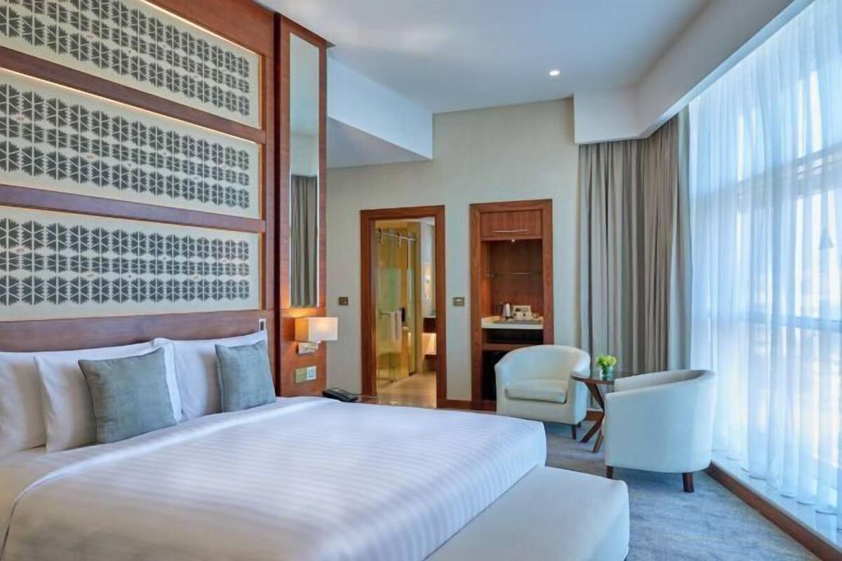 1 bedroom, premium bedding, down duvets, Select Comfort beds