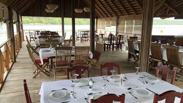 Bao gồm bữa sáng kiểu Âu hàng ngày