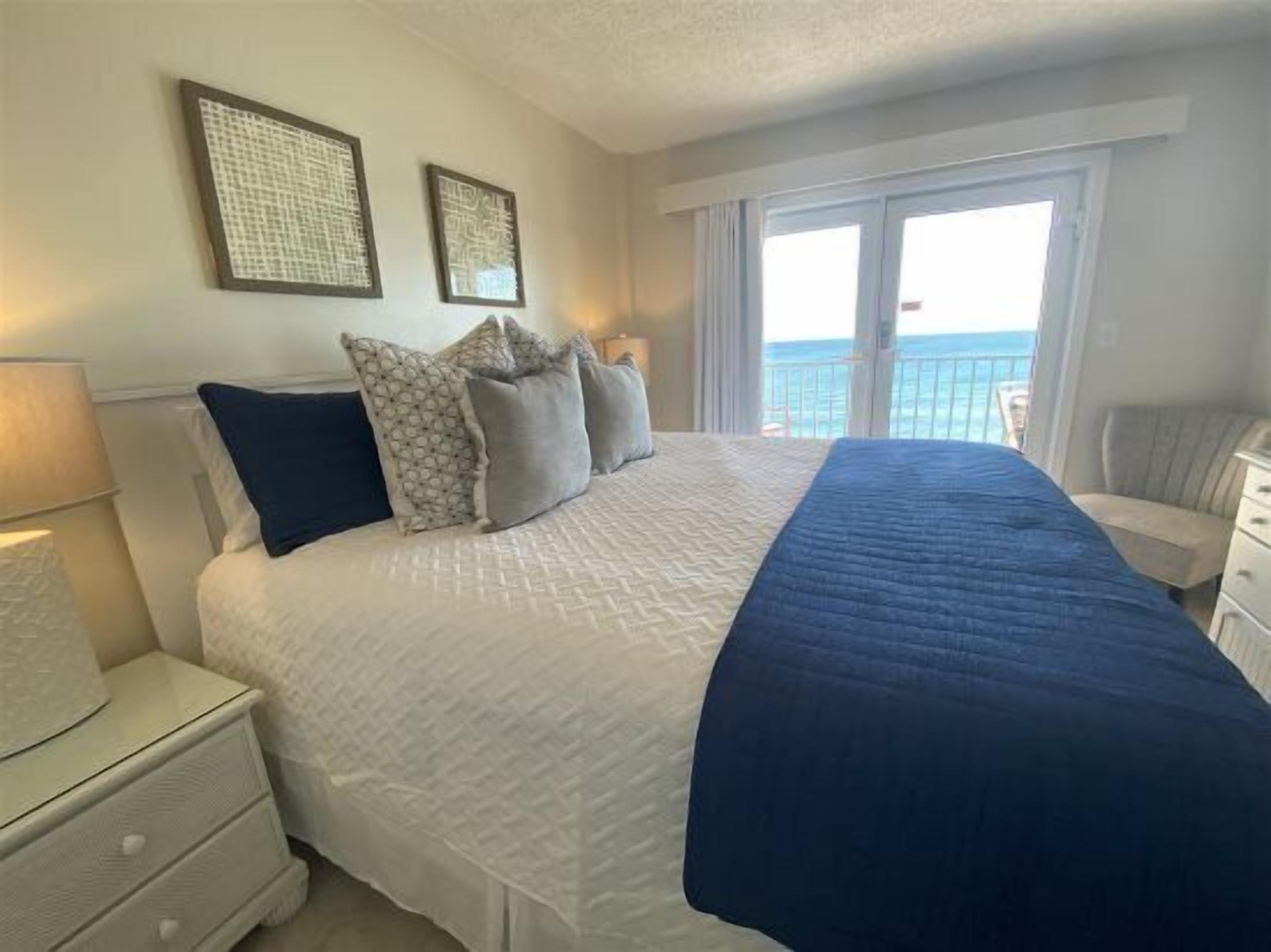 Flash Sale! Surfside Shores 2/2 Sleeps 8