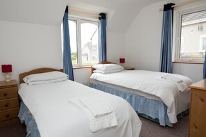 3 bedrooms, bed sheets