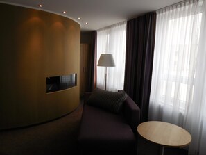 Télévision à écran plat