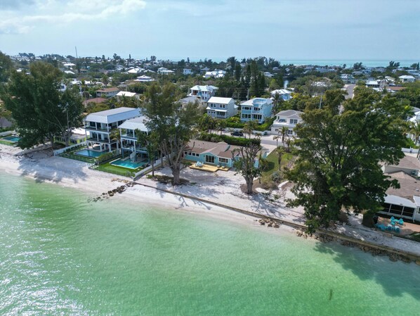 Imagen sin descripción, 1 de 44, botón