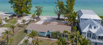 Ocean Pearl: *Bay front *Ground-level *Gorgeous views