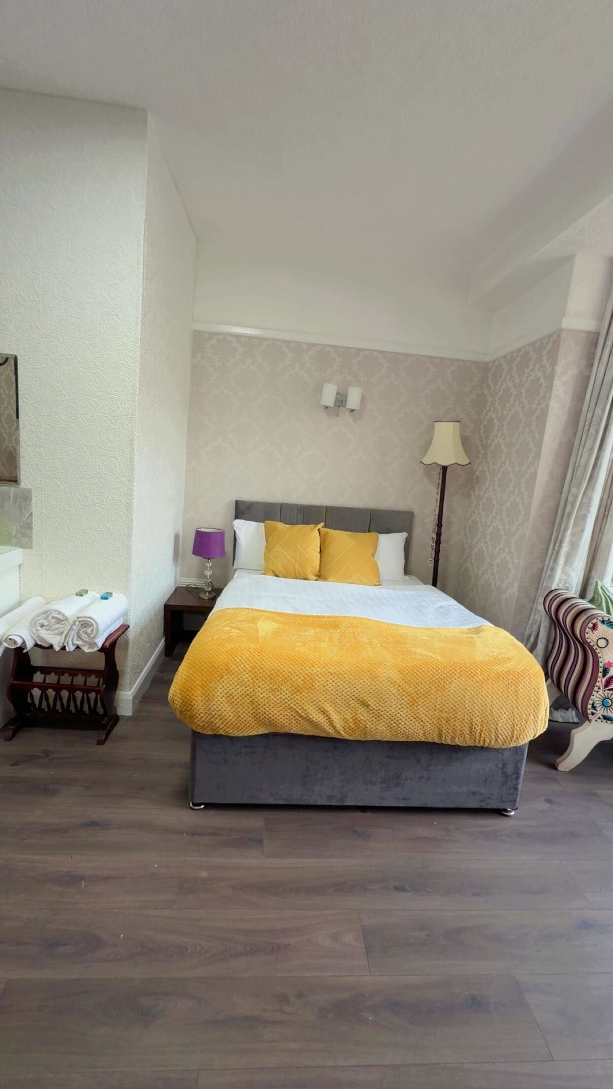 Décoration personnalisée, ameublement personnalisé, draps fournis
