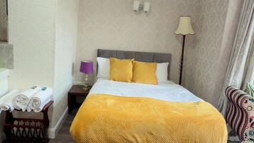 Décoration personnalisée, ameublement personnalisé, draps fournis