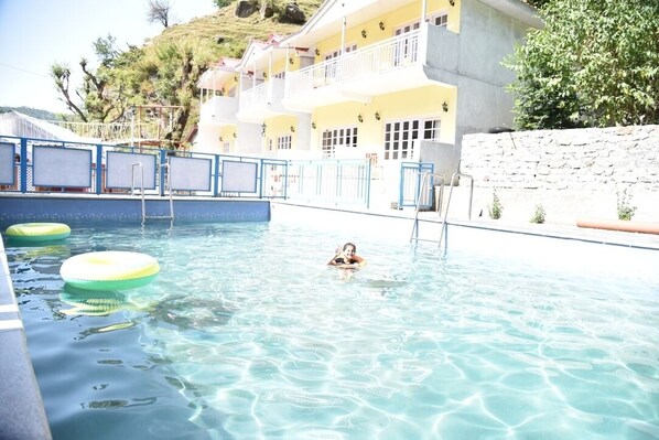 Indoor pool, outdoor pool