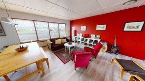 Apartment, 1 Bedroom | Living area
