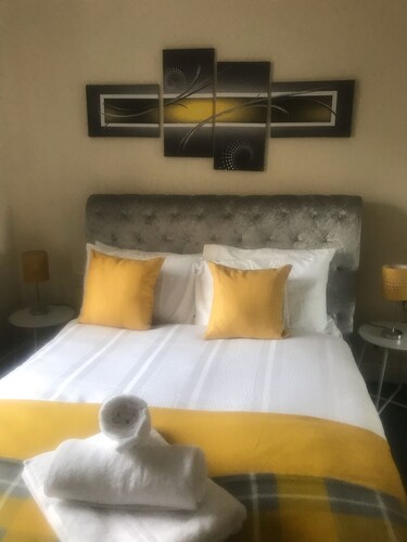 T&N classic apartments with private parking