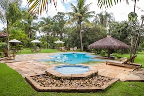 Piscina externa