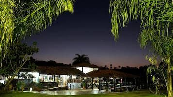 Piscina externa