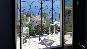 Doppia Superior, balcone, vista mare (Small) | Vista balcone