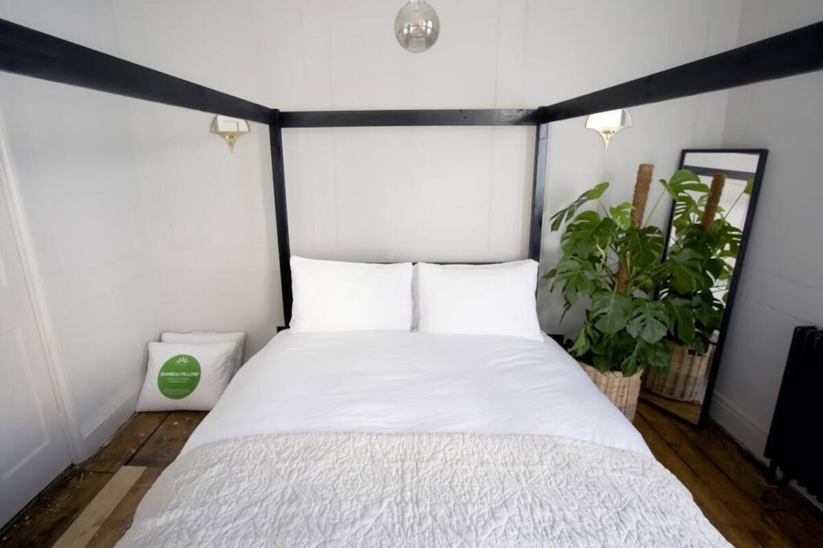 1 bedroom, soundproofing, free WiFi, bed sheets