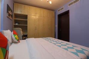 Classic Apartment, 2 Bedrooms | 2 bedrooms, free WiFi - OYO Home 301 2BHK Dubai Gate 1 JLT (Dubai)