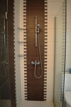Premium Apartment, 1 Bedroom, Balcony, Courtyard View | Bathroom shower - FM Premium 1-BDR Apartment-ART (Pomorie)